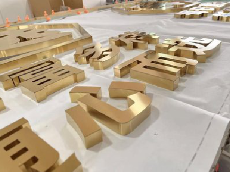 赤水市拉丝不锈钢字的特点。