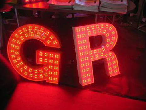 赤水市LED发光字常见的安装误区。